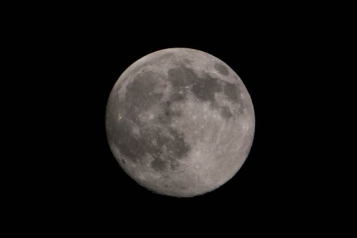小望月とは どんな形の月なのかを図で解説