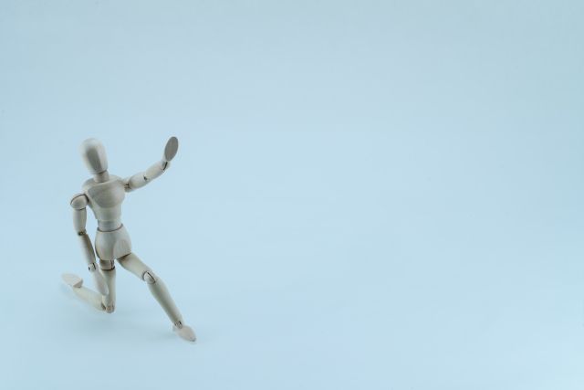 後れる