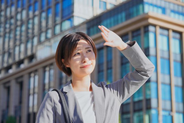 眩いの読み方と意味、「まばゆい」と「まぶしい」正しいのは?